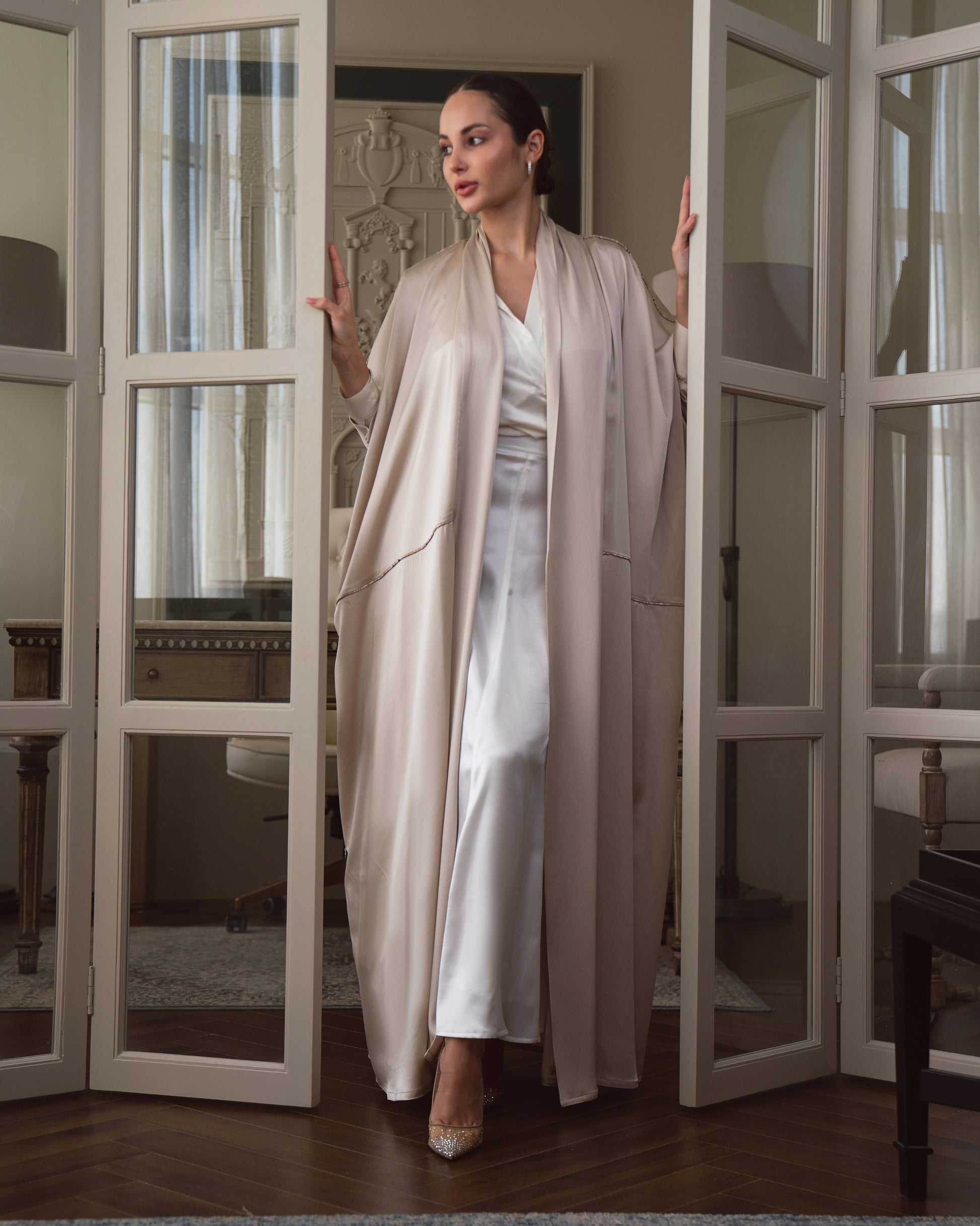 Silk Reverie - Beige