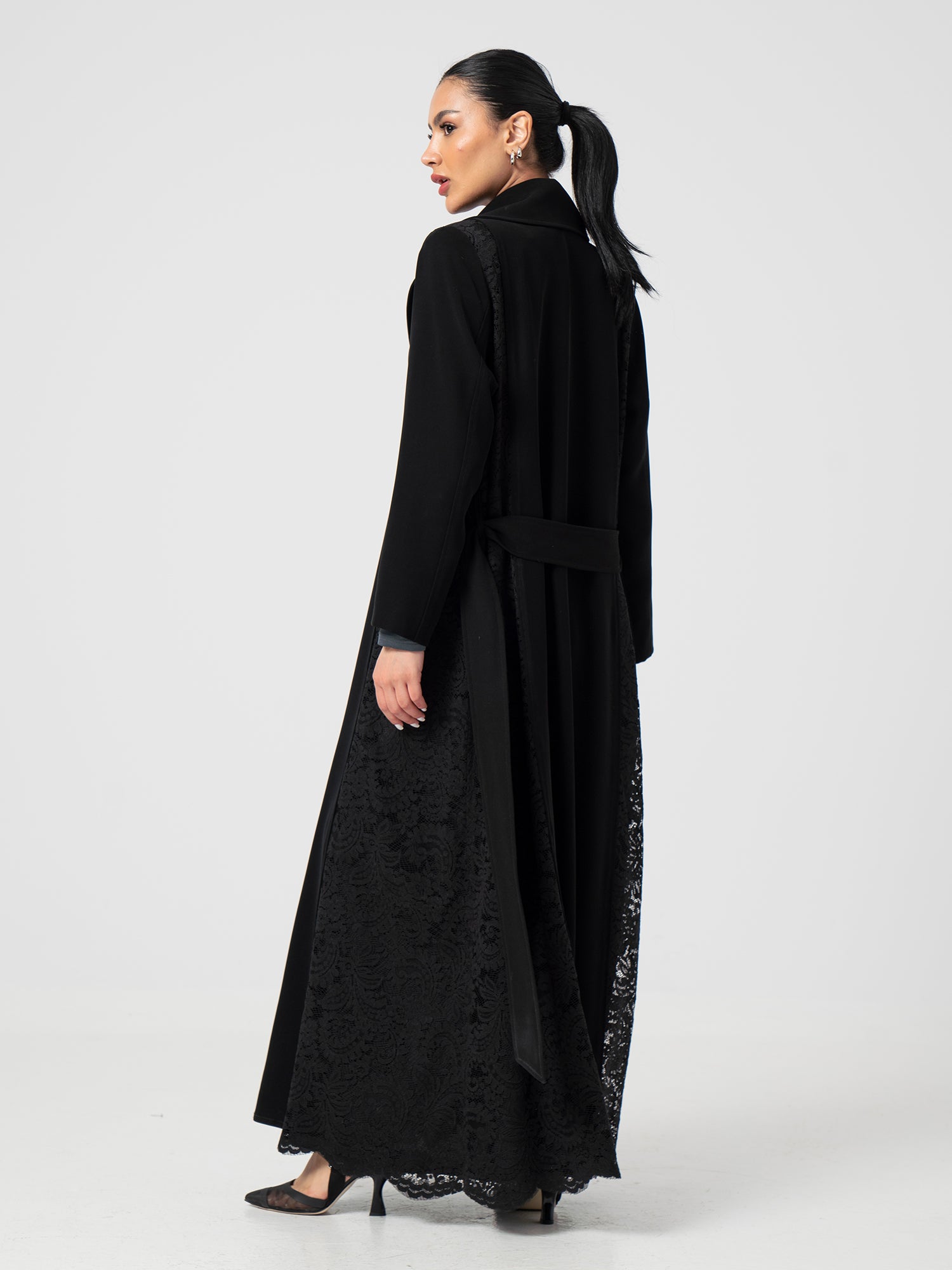 دانتيل أنيقة