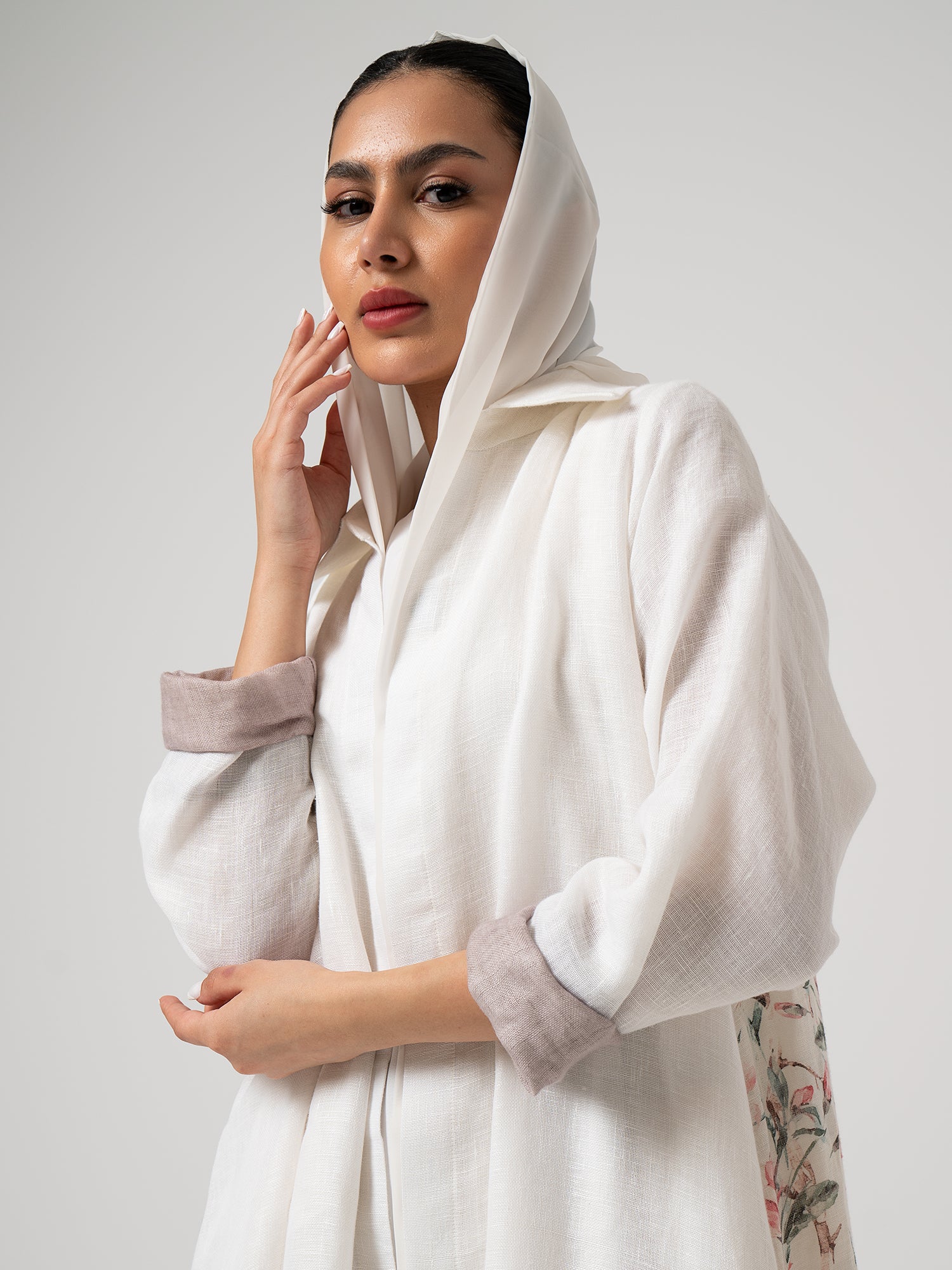 Floral Breeze - White