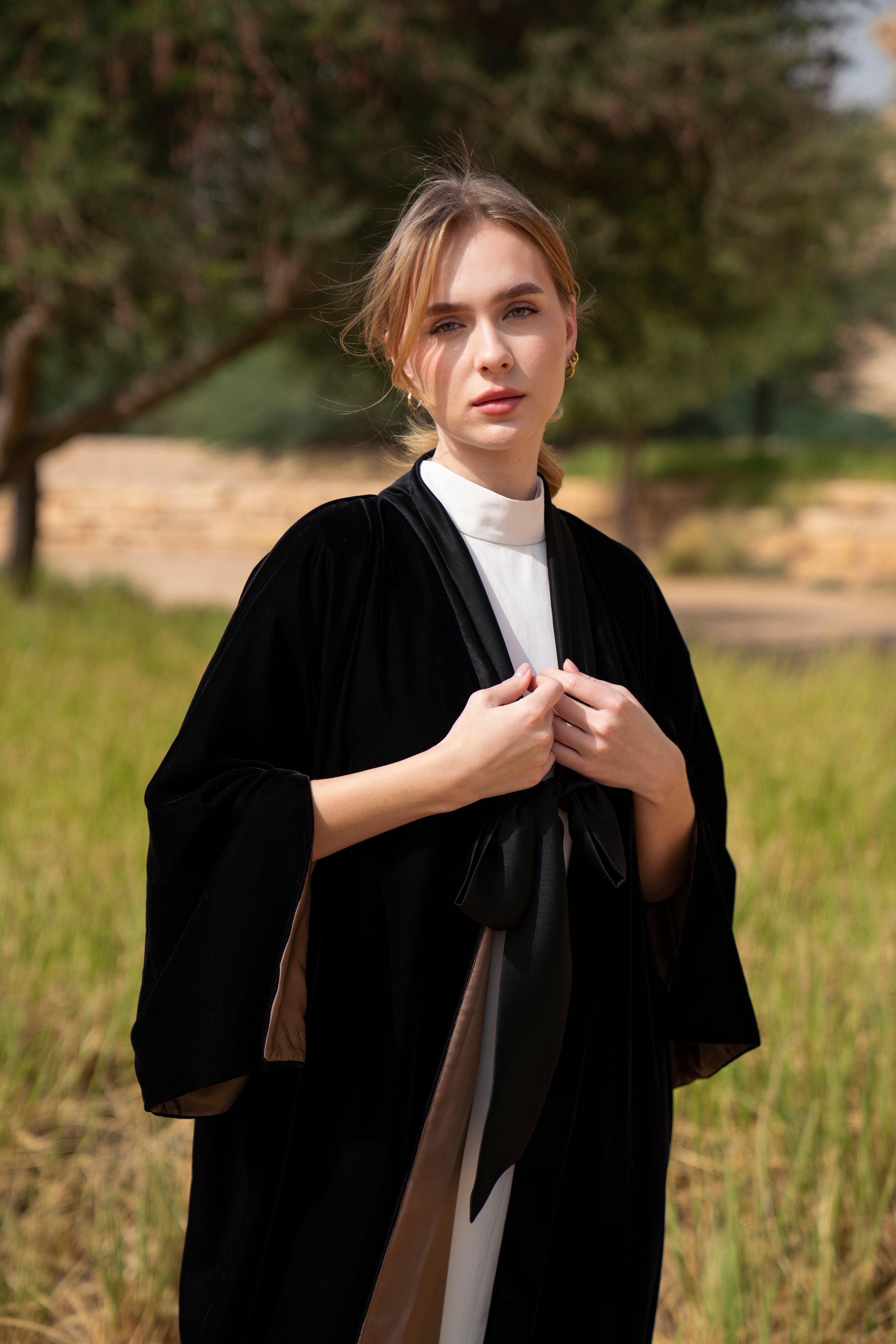 Velvet Grace - Black